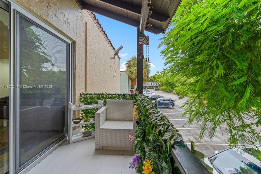 Activo con contrato: $260,000 (2 camas, 1 baños, 840 Pies cuadrados)