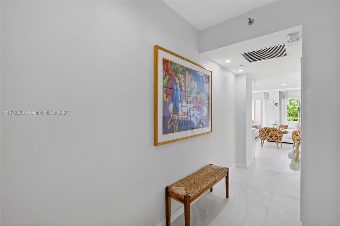 For Sale: $2,300,000 (2 beds, 2 baths, 1429 Square Feet)