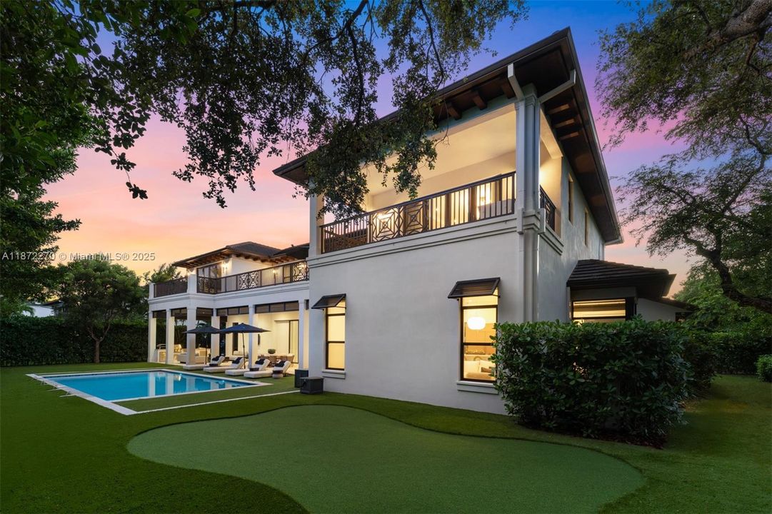 For Sale: $5,995,000 (5 beds, 5 baths, 5728 Square Feet)