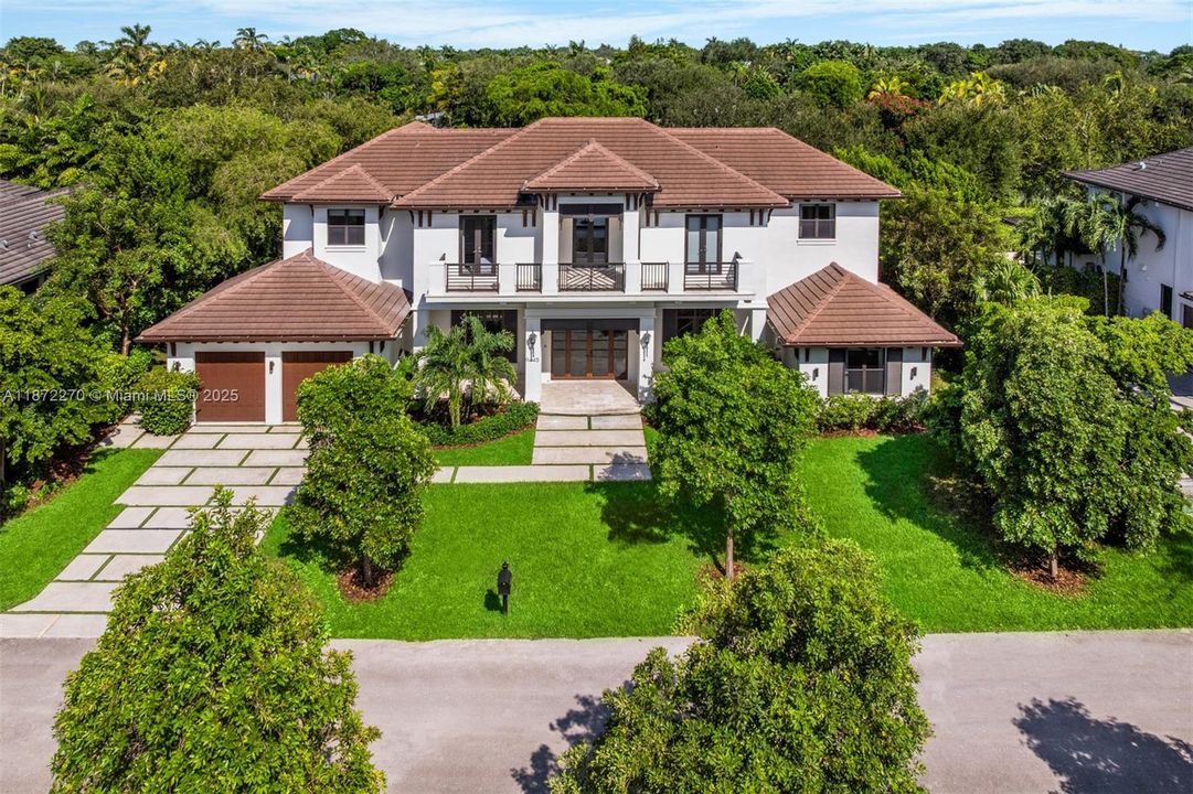 For Sale: $5,995,000 (5 beds, 5 baths, 5728 Square Feet)