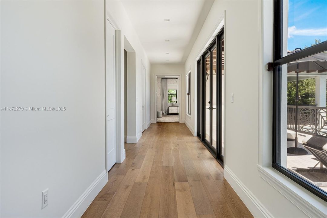 For Sale: $5,995,000 (5 beds, 5 baths, 5728 Square Feet)