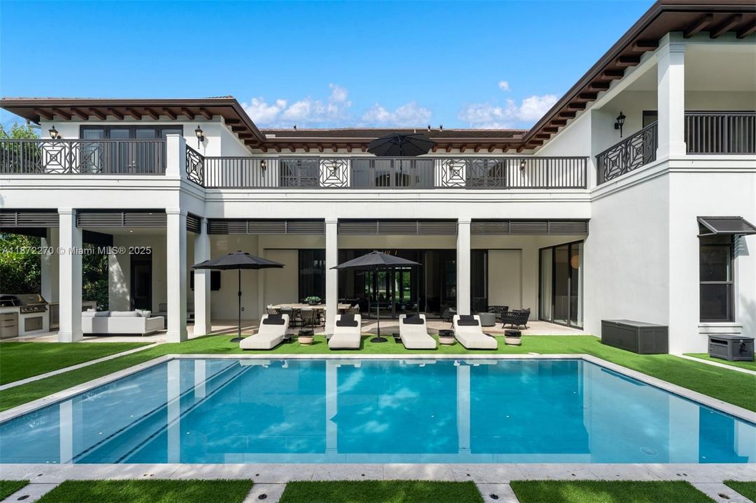 For Sale: $5,995,000 (5 beds, 5 baths, 5728 Square Feet)