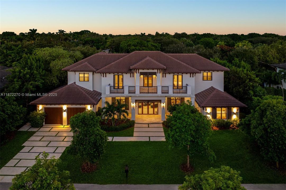 For Sale: $5,995,000 (5 beds, 5 baths, 5728 Square Feet)