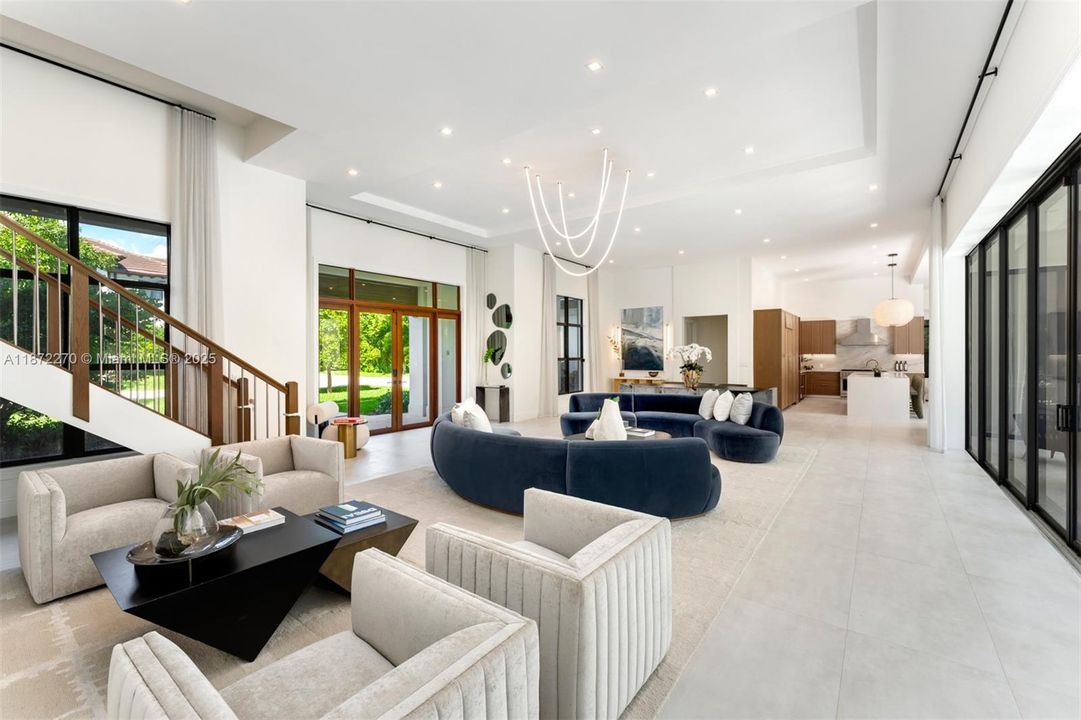 For Sale: $5,995,000 (5 beds, 5 baths, 5728 Square Feet)