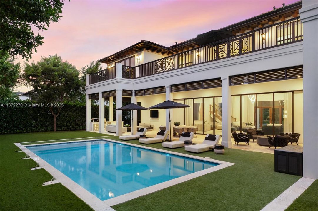 For Sale: $5,995,000 (5 beds, 5 baths, 5728 Square Feet)