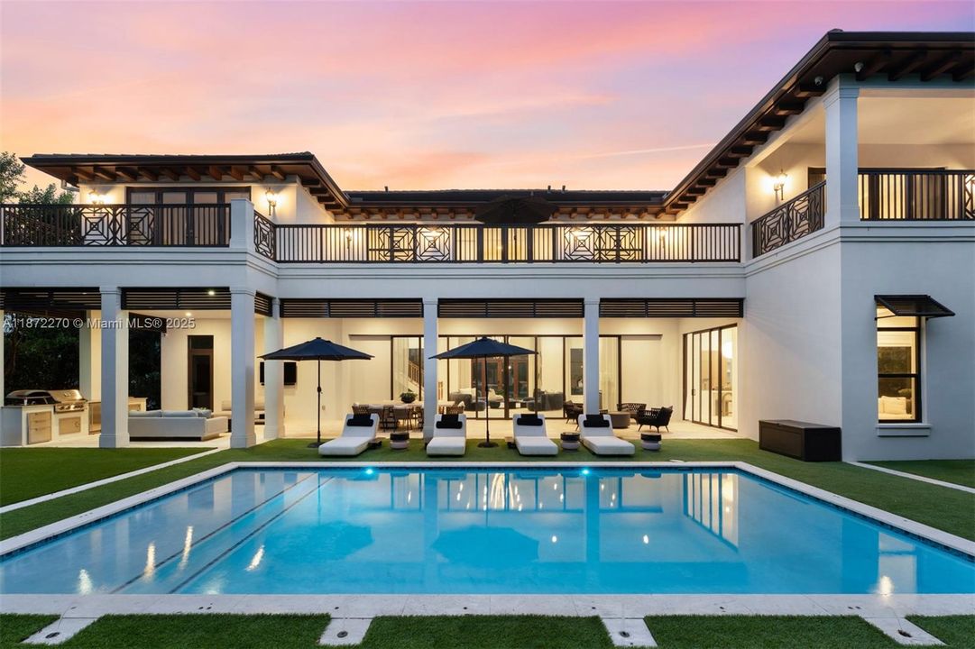 For Sale: $5,995,000 (5 beds, 5 baths, 5728 Square Feet)