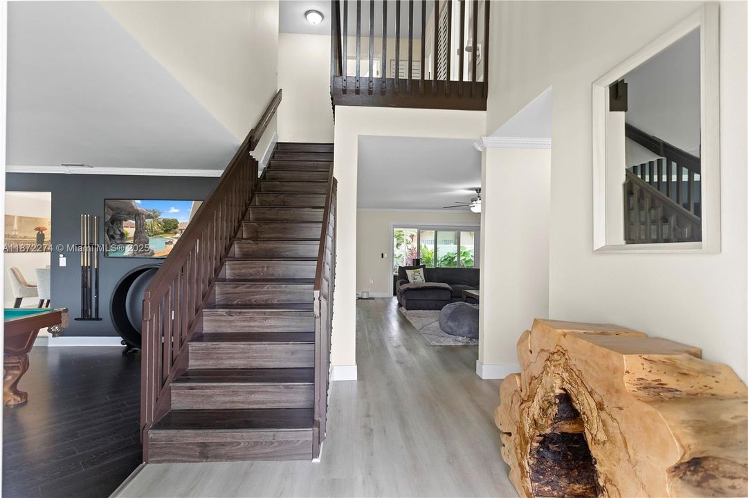 合同活跃: $800,000 (4 贝兹, 2 浴室, 2538 平方英尺)