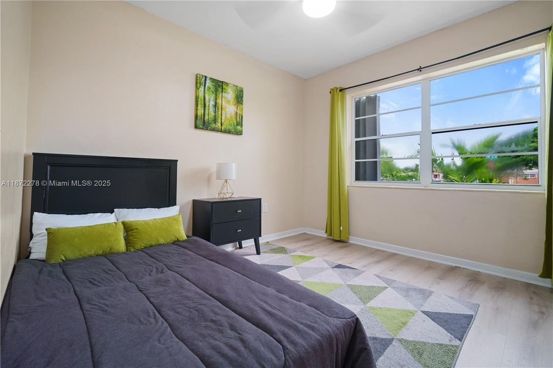 For Rent: $4,375 (4 beds, 2 baths, 1584 Square Feet)