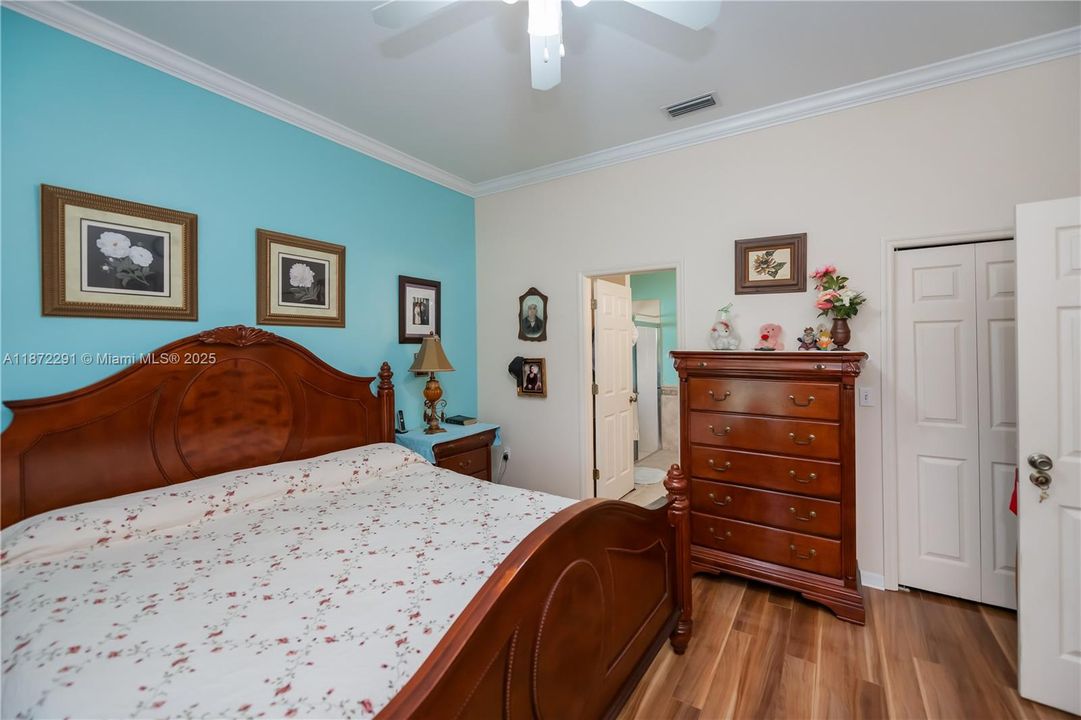 待售: $359,900 (3 贝兹, 2 浴室, 1580 平方英尺)