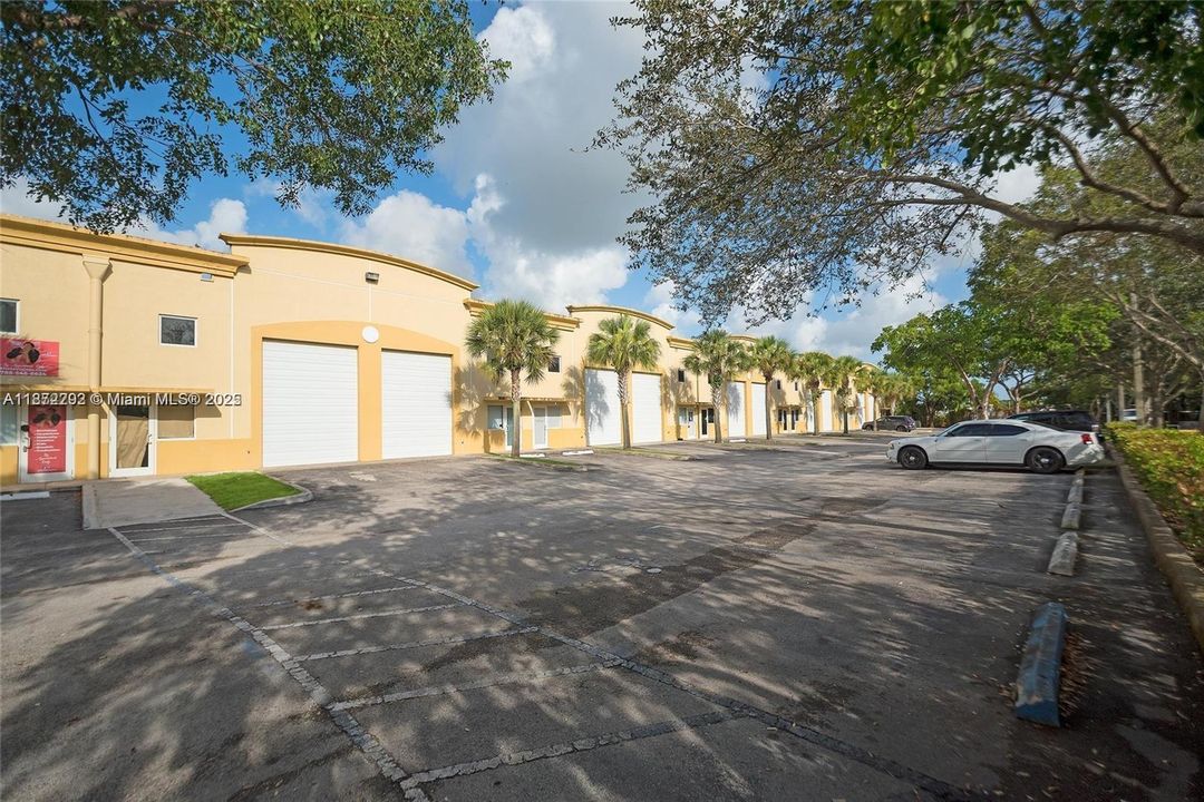 Recently Rented: $2,195 (0 beds, 0 baths, 0 Square Feet)