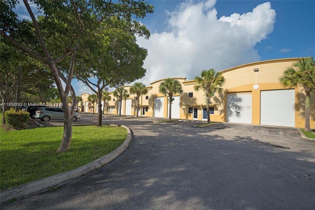 Recently Rented: $2,195 (0 beds, 0 baths, 0 Square Feet)