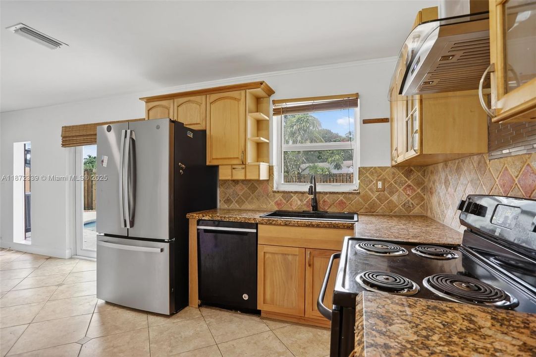 Activo con contrato: $484,900 (3 camas, 2 baños, 1208 Pies cuadrados)