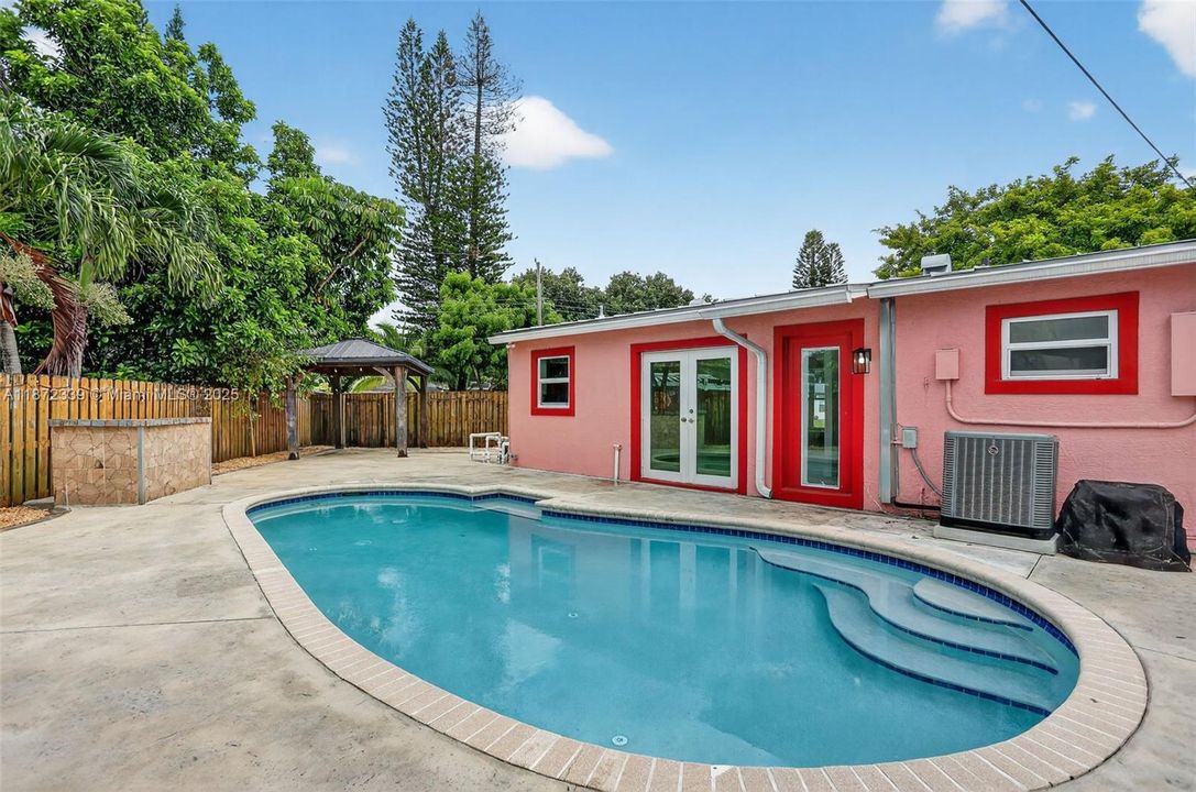 Activo con contrato: $484,900 (3 camas, 2 baños, 1208 Pies cuadrados)