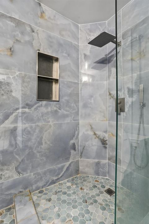 Activo con contrato: $484,900 (3 camas, 2 baños, 1208 Pies cuadrados)