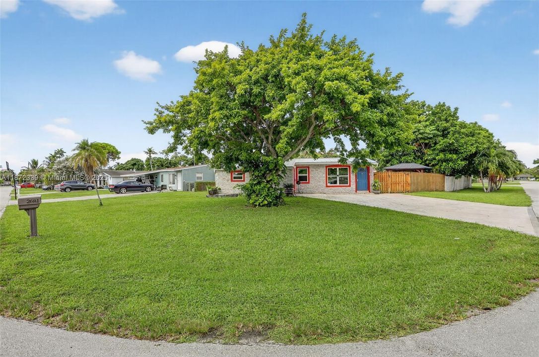 Activo con contrato: $484,900 (3 camas, 2 baños, 1208 Pies cuadrados)