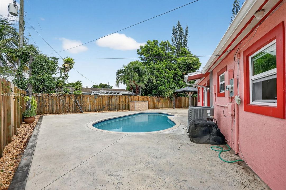 Activo con contrato: $484,900 (3 camas, 2 baños, 1208 Pies cuadrados)