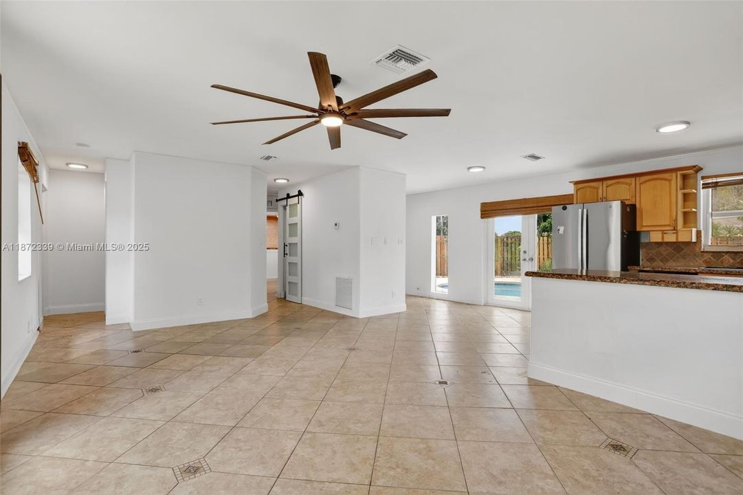 Activo con contrato: $484,900 (3 camas, 2 baños, 1208 Pies cuadrados)