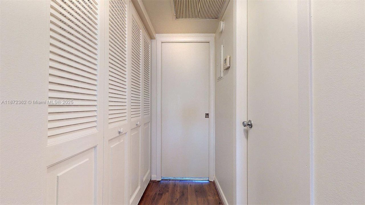 Activo con contrato: $1,500 (1 camas, 1 baños, 738 Pies cuadrados)