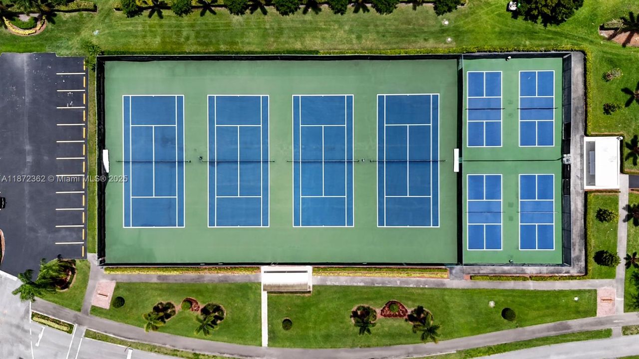 Activo con contrato: $1,500 (1 camas, 1 baños, 738 Pies cuadrados)