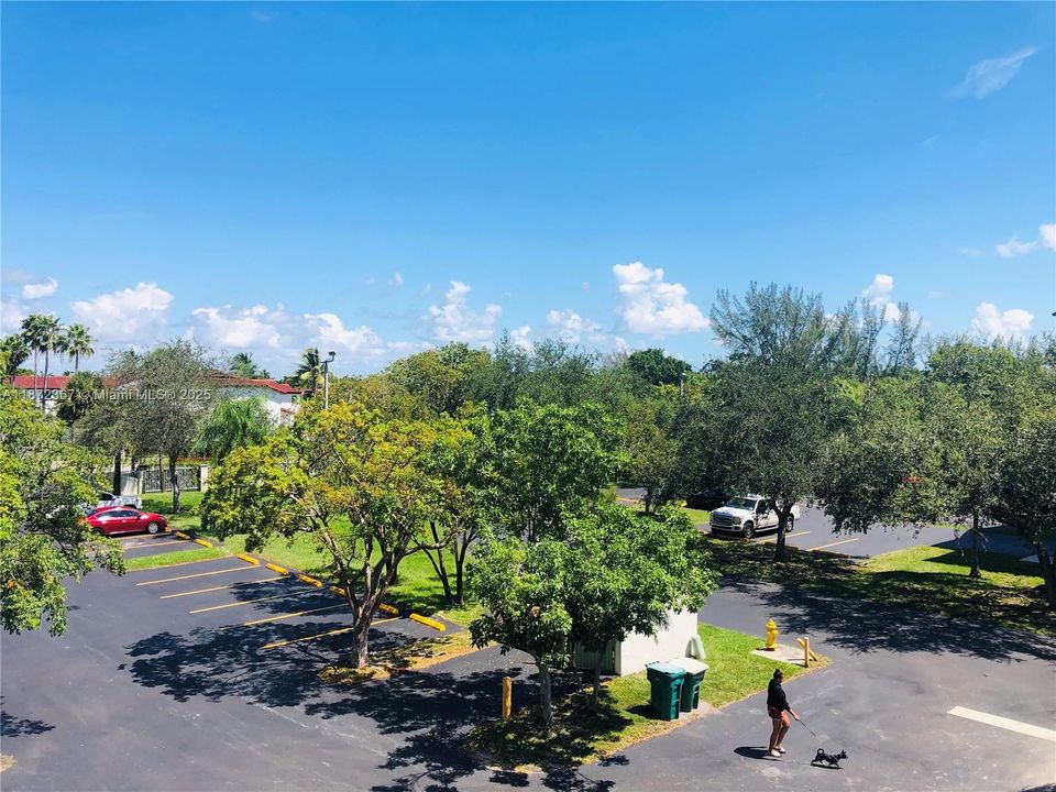 For Rent: $2,200 (2 beds, 2 baths, 980 Square Feet)