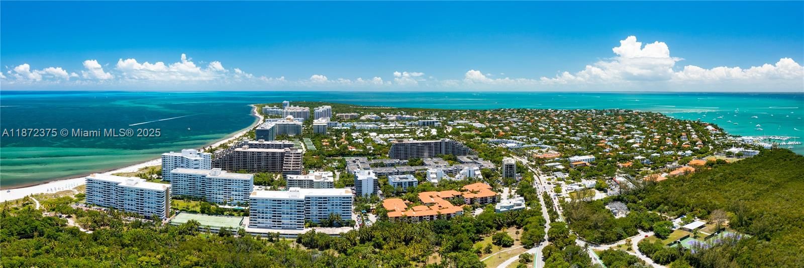 Vendido Recientemente: $2,250,000 (3 camas, 3 baños, 2155 Pies cuadrados)