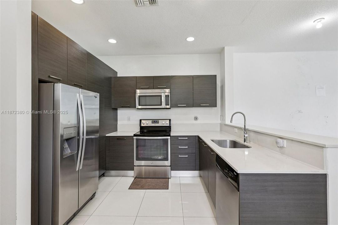 For Sale: $360,000 (3 beds, 2 baths, 1360 Square Feet)