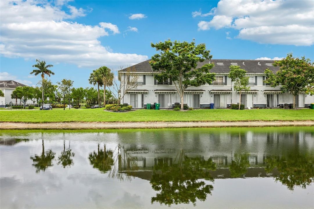 For Sale: $360,000 (3 beds, 2 baths, 1360 Square Feet)