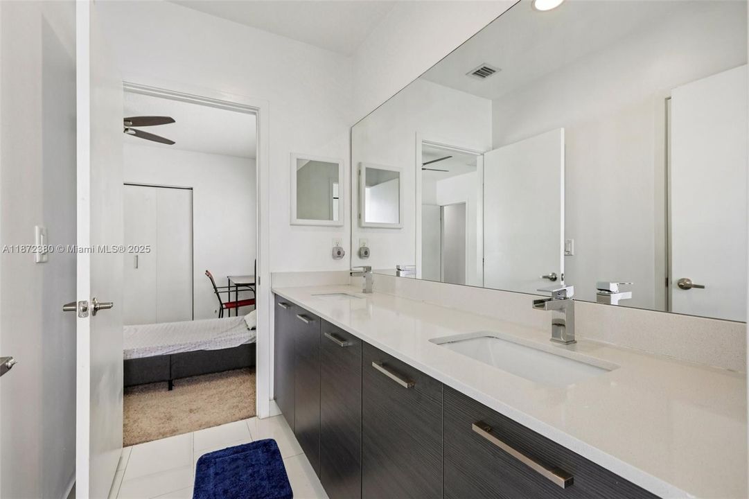 For Sale: $360,000 (3 beds, 2 baths, 1360 Square Feet)