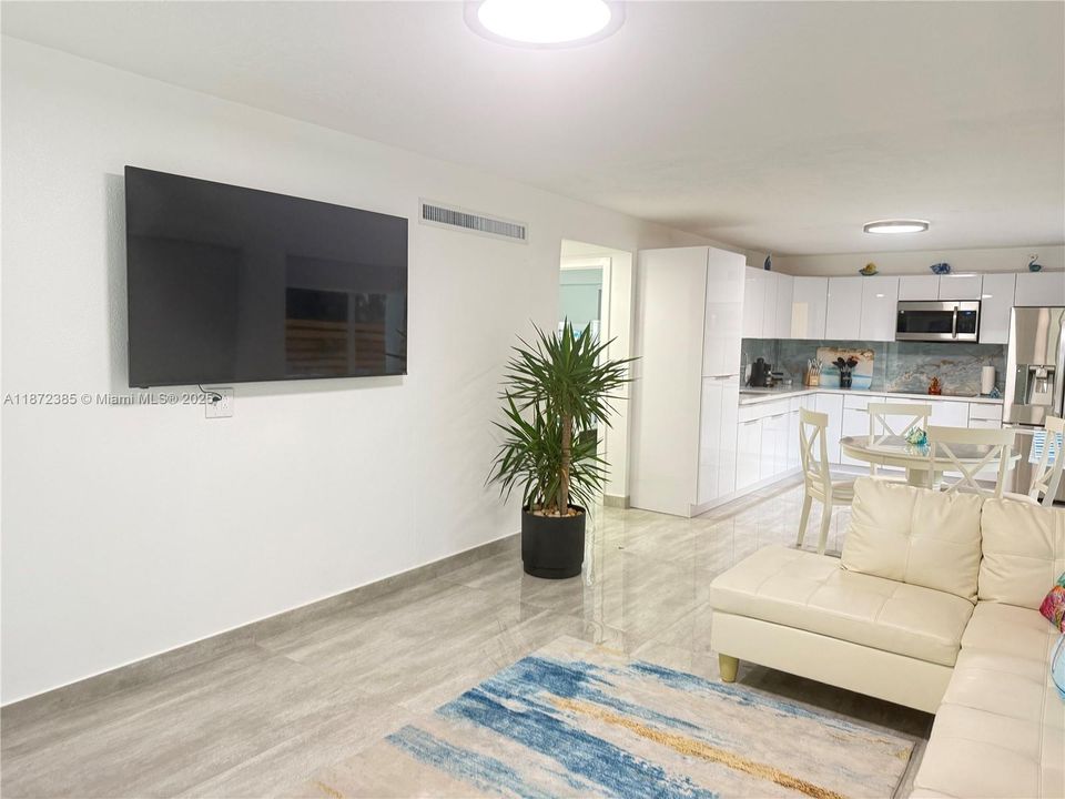 For Rent: $3,500 (2 beds, 1 baths, 0 Square Feet)