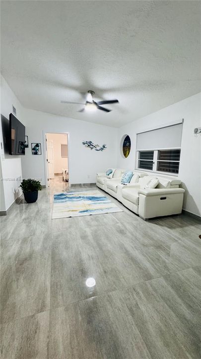 For Rent: $3,500 (2 beds, 1 baths, 0 Square Feet)