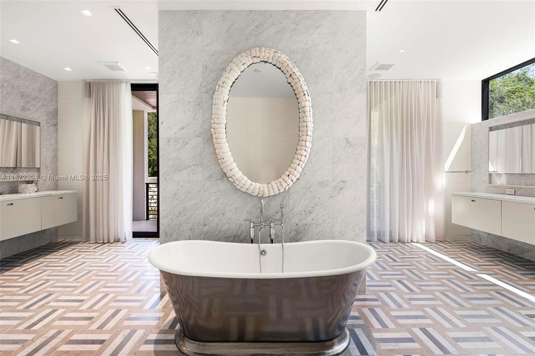 For Sale: $31,500,000 (7 beds, 7 baths, 0 Square Feet)