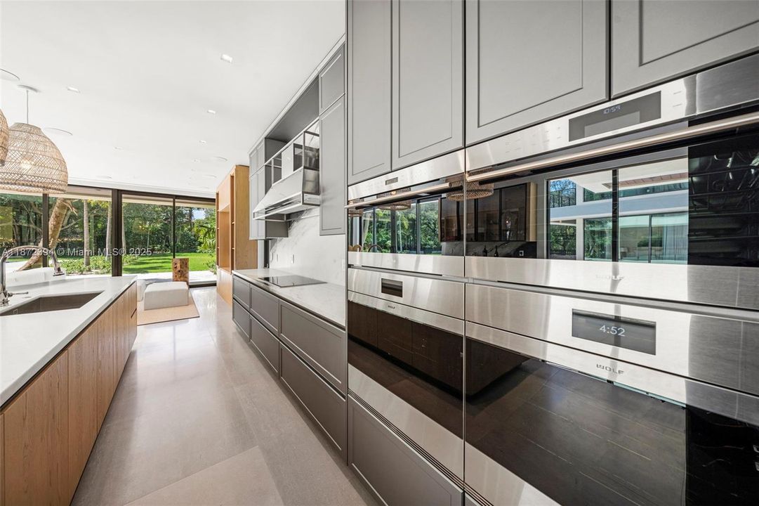 For Sale: $31,500,000 (7 beds, 7 baths, 0 Square Feet)