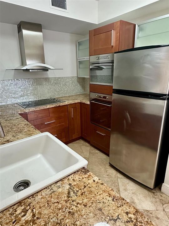 En Venta: $395,000 (3 camas, 2 baños, 1450 Pies cuadrados)