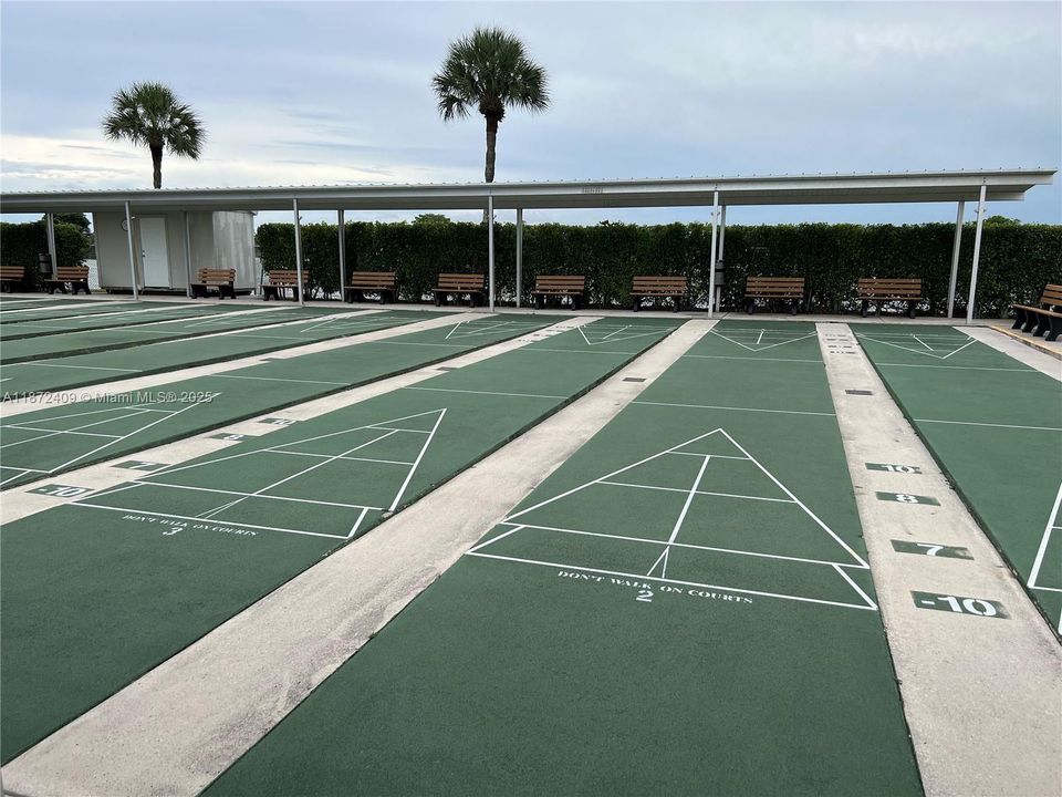 待售: $88,000 (2 贝兹, 2 浴室, 880 平方英尺)