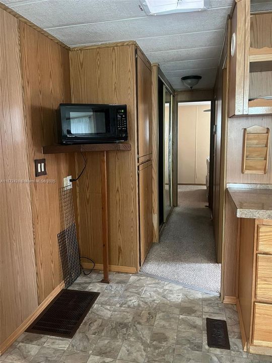 For Rent: $1,100 (1 beds, 1 baths, 0 Square Feet)