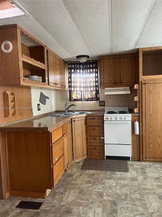 For Rent: $1,100 (1 beds, 1 baths, 0 Square Feet)