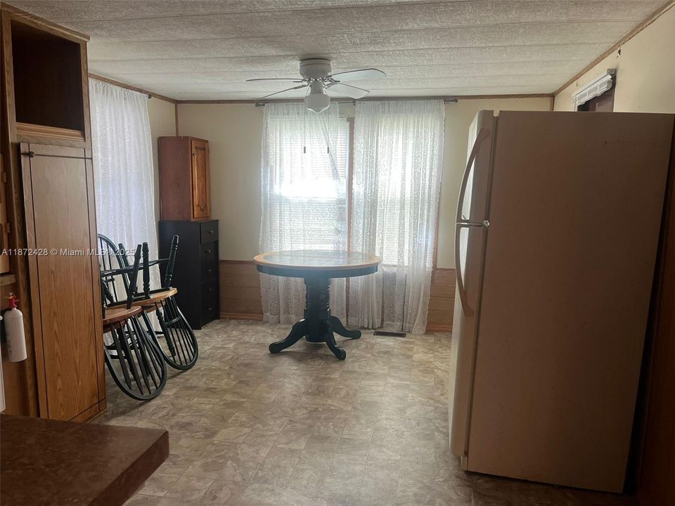 For Rent: $1,100 (1 beds, 1 baths, 0 Square Feet)