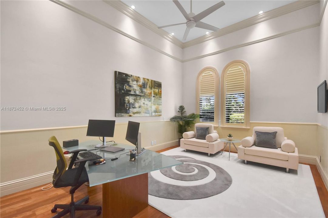 For Sale: $5,995,000 (6 beds, 8 baths, 7647 Square Feet)