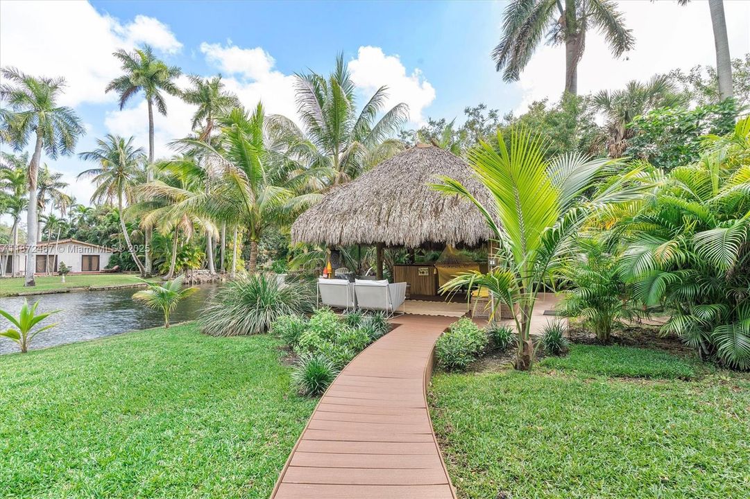 For Sale: $2,390,000 (4 beds, 4 baths, 2729 Square Feet)