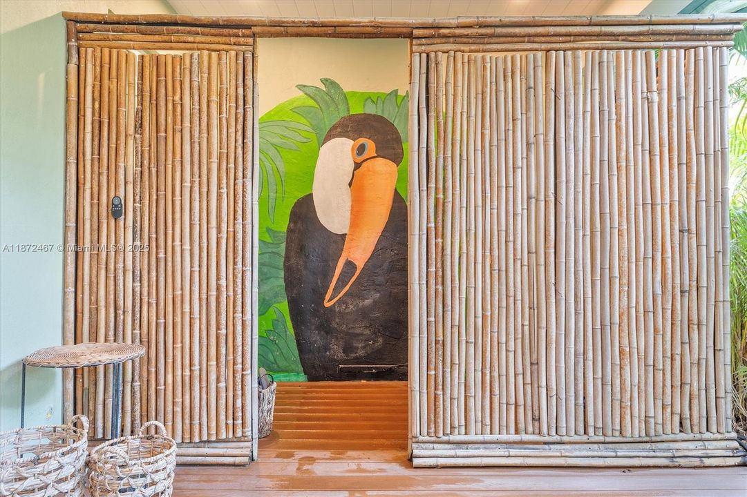 For Sale: $2,390,000 (4 beds, 4 baths, 2729 Square Feet)