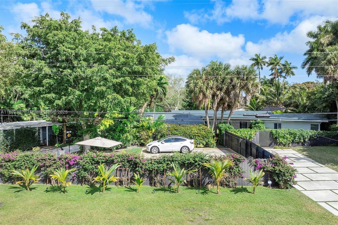 For Sale: $2,390,000 (4 beds, 4 baths, 2729 Square Feet)