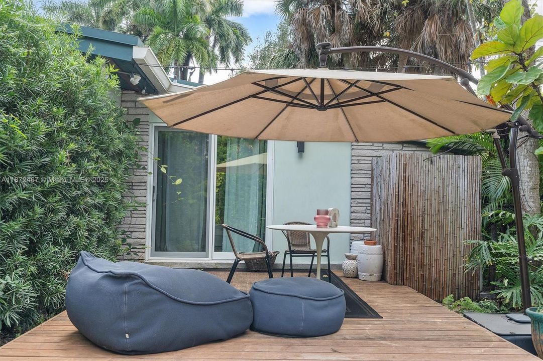 For Sale: $2,390,000 (4 beds, 4 baths, 2729 Square Feet)