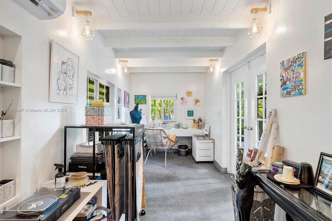 For Sale: $2,390,000 (4 beds, 4 baths, 2729 Square Feet)