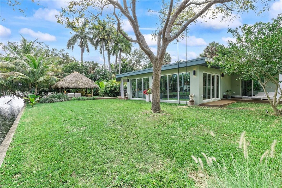 For Sale: $2,390,000 (4 beds, 4 baths, 2729 Square Feet)