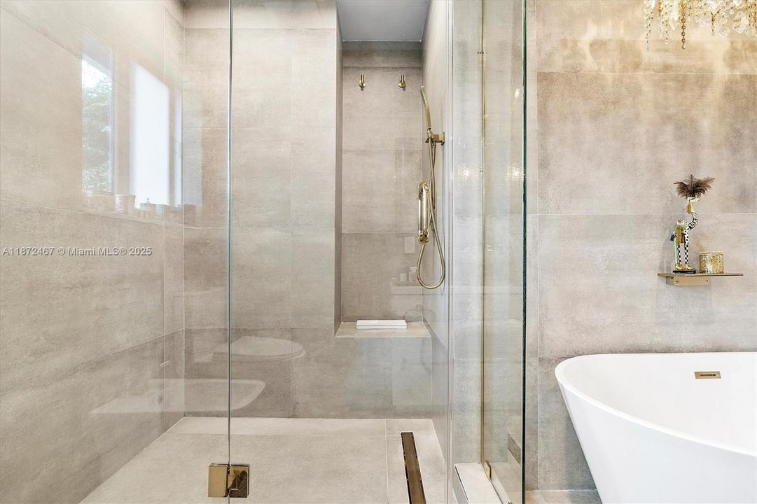 For Sale: $2,390,000 (4 beds, 4 baths, 2729 Square Feet)