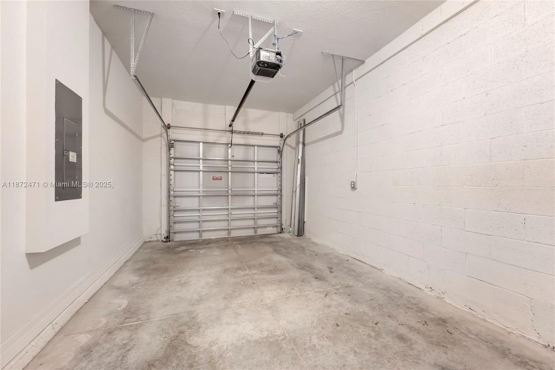 出租: $2,300 (4 贝兹, 2 浴室, 1763 平方英尺)