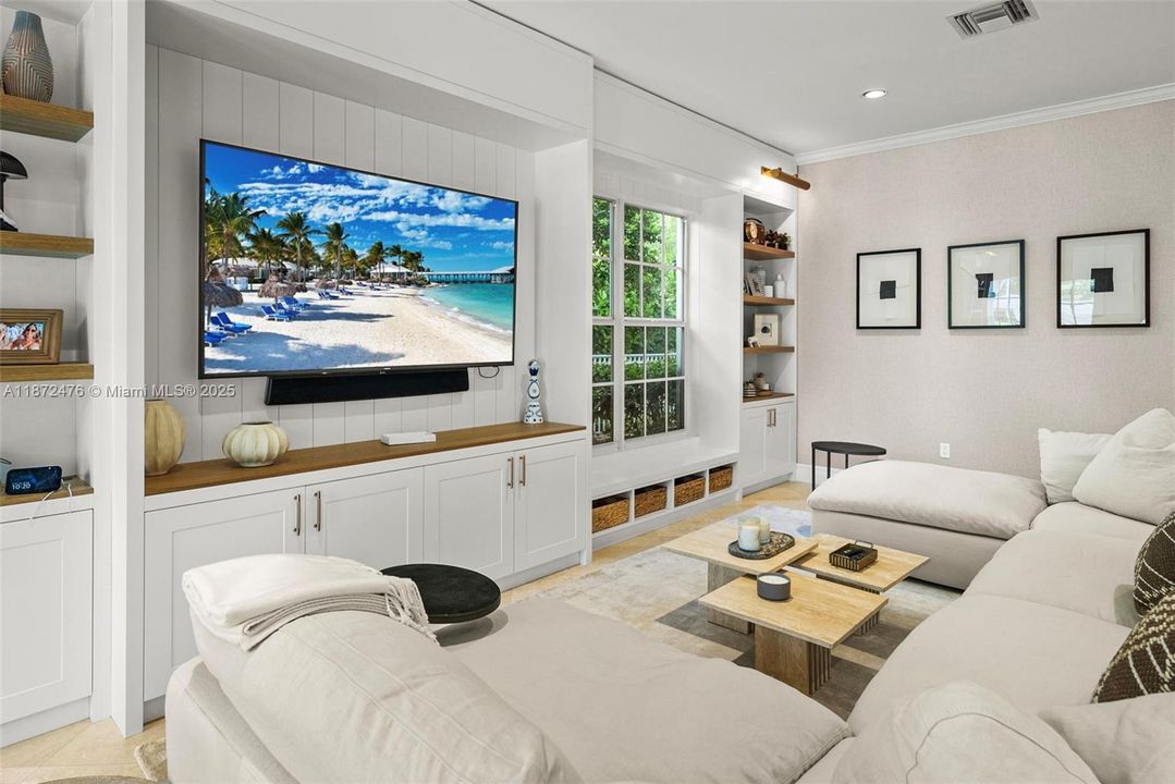 For Rent: $22,500 (5 beds, 4 baths, 3022 Square Feet)