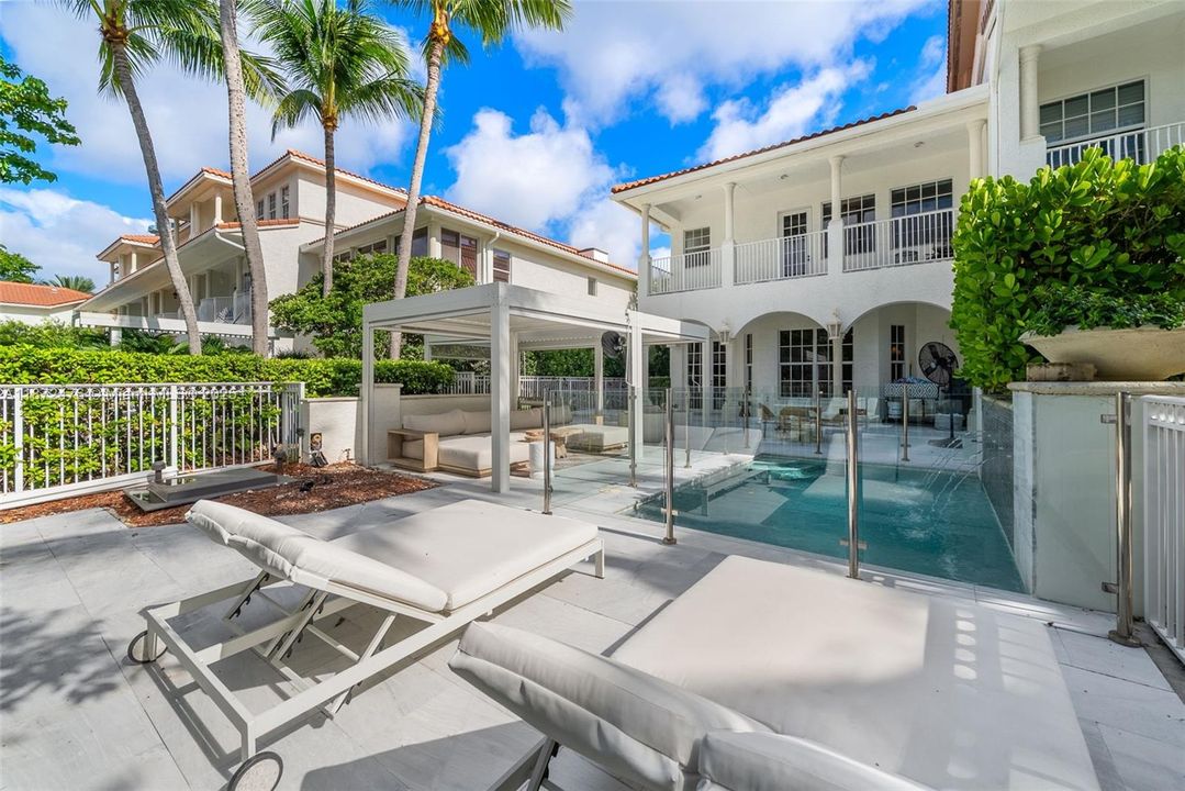 For Rent: $22,500 (5 beds, 4 baths, 3022 Square Feet)