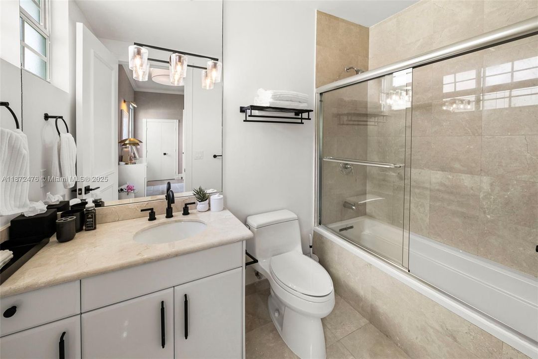 For Rent: $22,500 (5 beds, 4 baths, 3022 Square Feet)