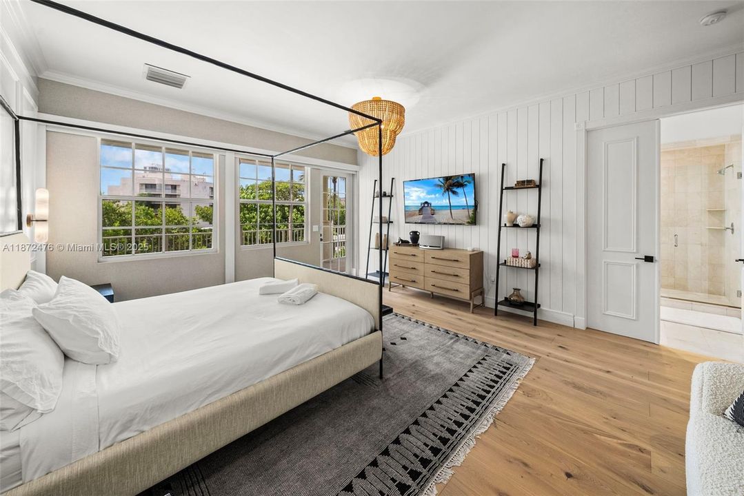 For Rent: $22,500 (5 beds, 4 baths, 3022 Square Feet)